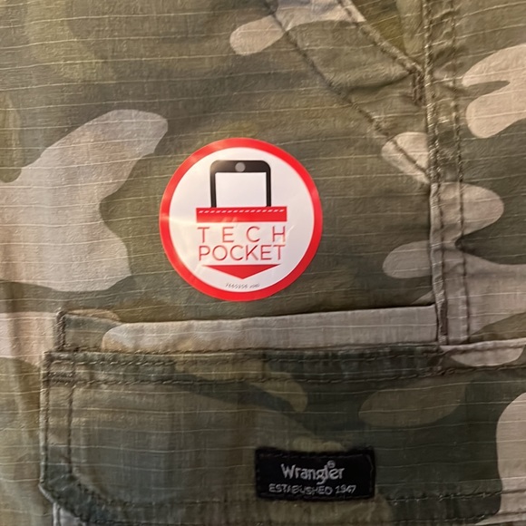 Wrangler premium shorts new with tags - Picture 5 of 5